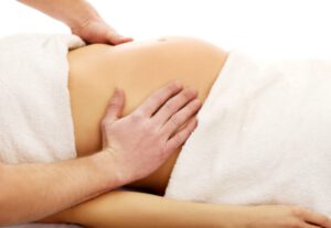 prenatal massage 600x413 1
