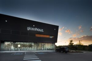 Glosshouz 4